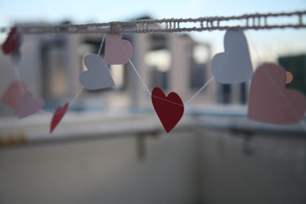 Mix Color (Red Pink White) Heart Paper Garland
