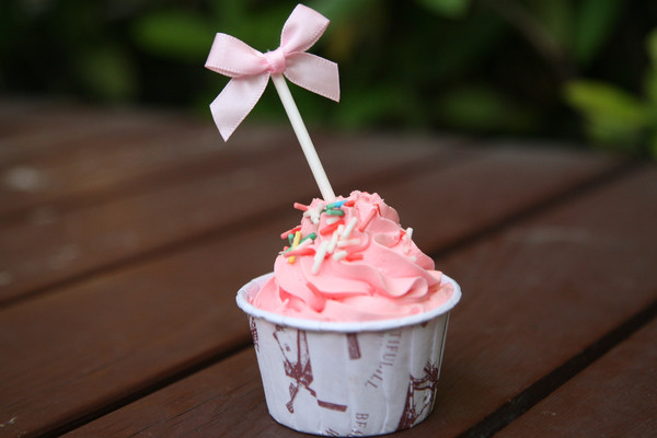 Pink bowknot cup cake sticks Great for baby shower and parties