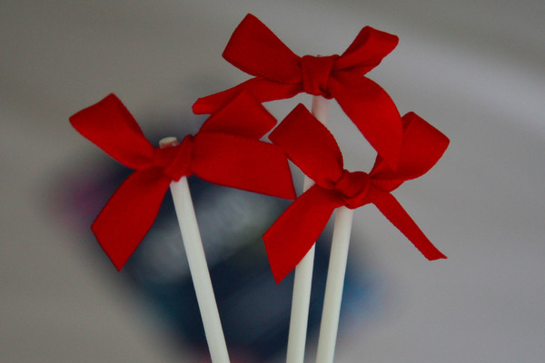 Red bowknot cupcake sticks